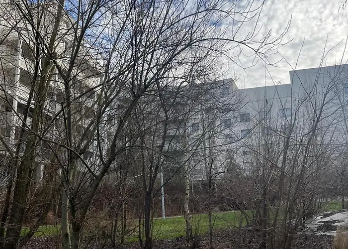 公寓 Cozy Near Tram - Center