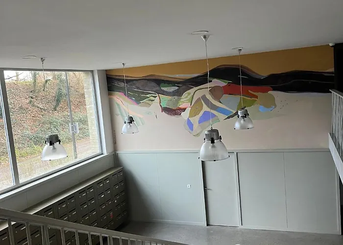 公寓 Cozy Near Tram - Center