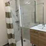 Apartman Cozy Near Tram - Center